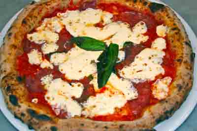 A Mano Pizzeria