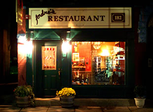 Andre's Restaurant
