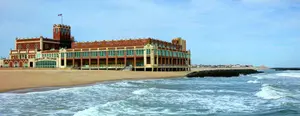 Dining reviews of Asbury Park NJ area restaurants. Includes the neighboring towns of Allenhurst, Bradley Beach, Neptune, and Ocean Grove.