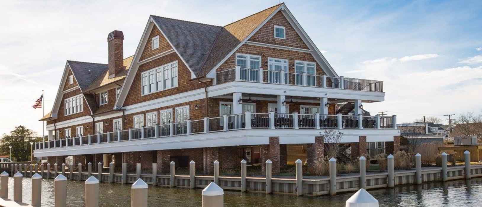 Charlies of Bayhead, NJ . A restaurant reviews of an upscale, yet casual restaurant with waterfront views 