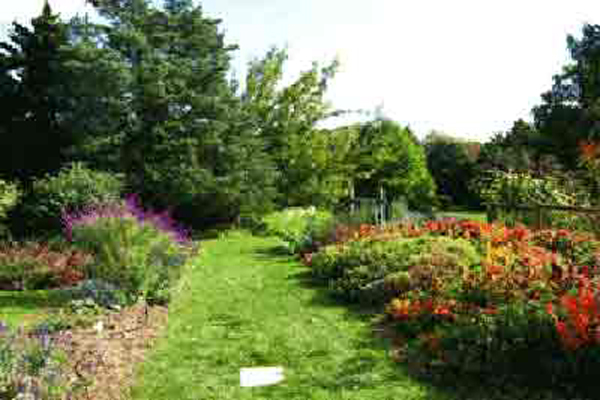 Rutgers Gardens