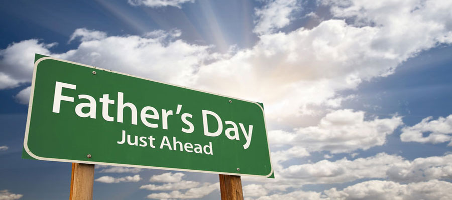 Fathers shop day weekend