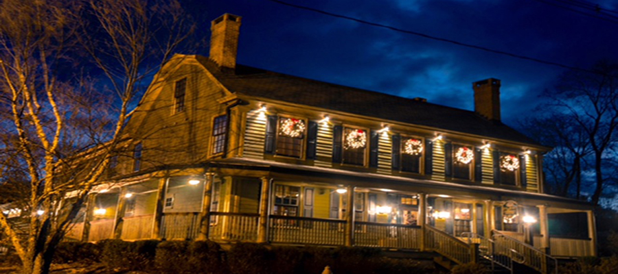 Fox and Hound Tavern at The Lebanon Hotel