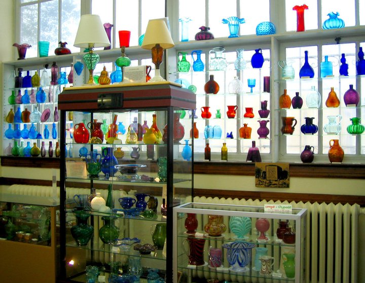 Guide to the Historic Heritage glass museum, NJ Guide to the Historic Heritage glass museum, NJ