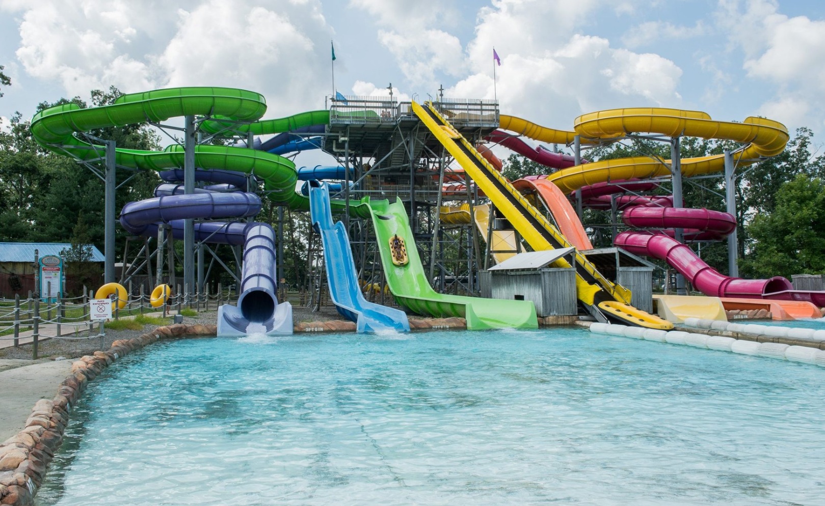 Hurricane Harbor, NJ