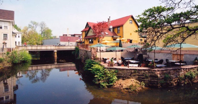 Robins Nest Restaurant, Mount Holly, NJ Robins Nest Restaurant, Mount Holly, NJ