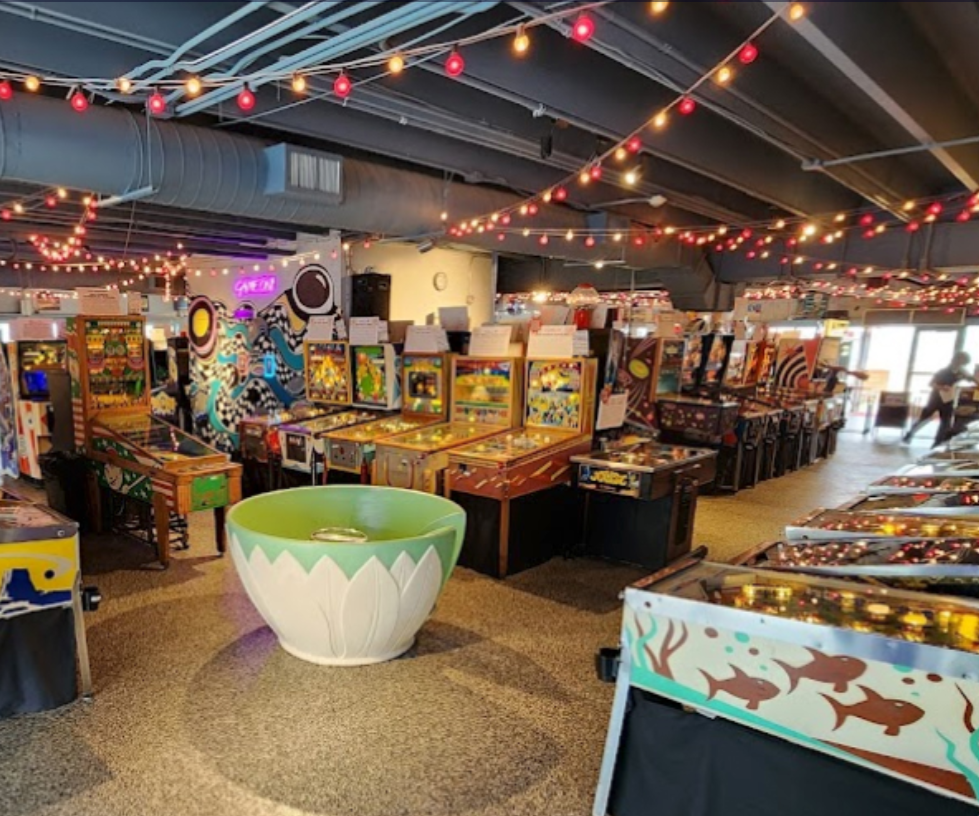 Silver Ball Retro Arcade Silver Ball Retro Arcade