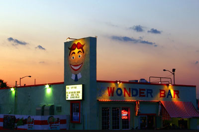 Wonder Bar Wonder Bar